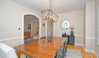 5 Kakely St, Albany, NY 12208