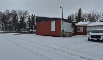 118 S 4TH St, Abbotsford, WI 54405