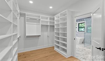 2425 Lola Ave, Charlotte, NC 28205