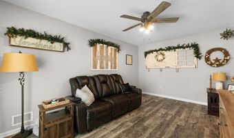 48 Poplar St, Beachwood, NJ 08722