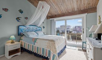 104 Robin Ave, Atlantic Beach, NC 28512