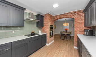 3446 Charing Cross Rd, Ann Arbor, MI 48108