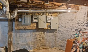 305-307 N Winooski Ave, Burlington, VT 05401
