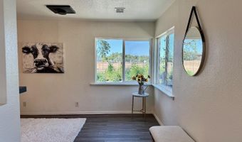 815 Scenic Ave, Santa Rosa, CA 95407