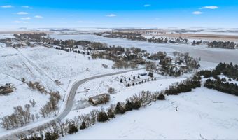 379501 N SHORE Dr, Aberdeen, SD 57401