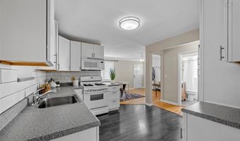 9301 Leona Ct, Affton, MO 63123