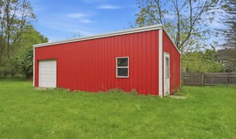 11717 E Edgewater Rd, Albany, IN 47320