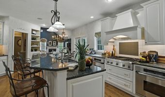 4 Brushwood Dr, Atkinson, NH 03811