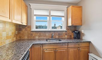 306 Deal Lake Dr 53, Asbury Park, NJ 07712