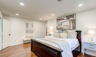 43968 BIDWELL Ct, Ashburn, VA 20147
