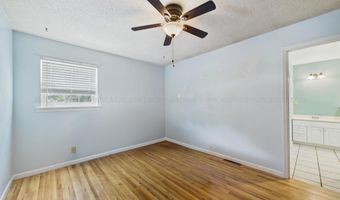924 CRESTVIEW Ln, Adamsville, AL 35005