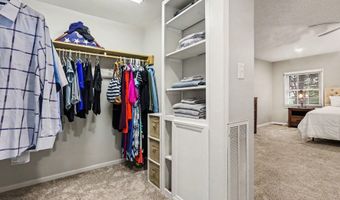 9208 Holly Springs Rd, Apex, NC 27539