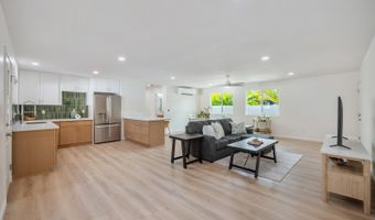 244 Kihapai St A, Kailua, HI 96734