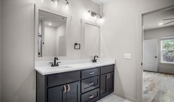 28 Berkshire Dr, Bella Vista, AR 72714