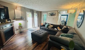 8422 Kankakee Ct, Indianapolis, IN 46217