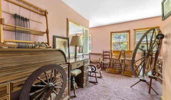 252 Meadowhill Rd, Manchester, ME 04351