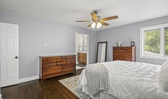 516 S Patton Ave, Arlington Heights, IL 60005