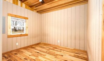 280 Kentucky 639, Albany, KY 42602