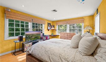 5920 Colodny Dr, Agoura Hills, CA 91301