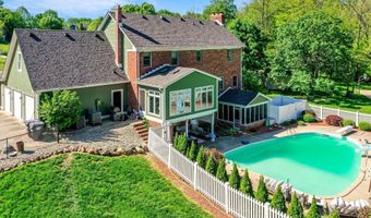 7082 Tremont Dr, Bargersville, IN 46106