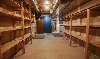 610 25th St SW, Austin, MN 55912