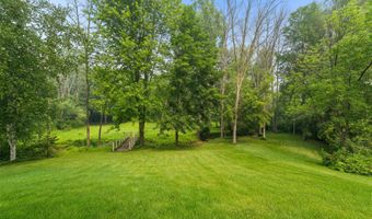 W2880 OAKRIDGE Drive, Appleton, WI 54915
