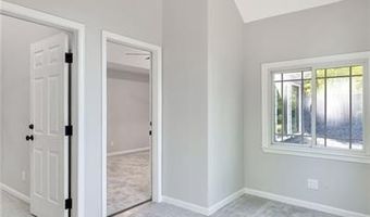100 Little Rdg, Berkeley Lake, GA 30096