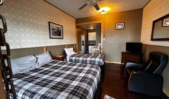 240 N State Road 35, Alma, WI 54610