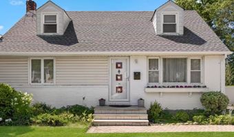 103 Nassau Dr, Albertson, NY 11507