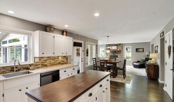 6765 WINDERMERE Ct, Allentown, PA 18104