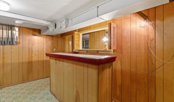 3614 CREST Dr, Annandale, VA 22003