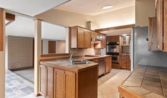 5531 LONG Ct, Appleton, WI 54914