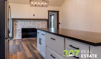 15 Cole Rd, Cody, WY 82414