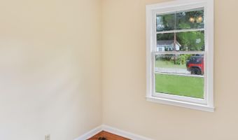 2912 Third St, Beaufort, SC 29902