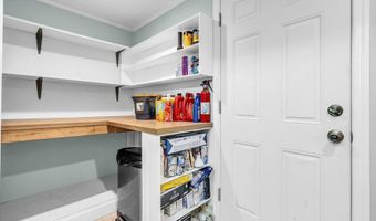 9 Jubilee Cir, Aberdeen, NJ 07747