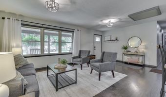 110 N Tresslar Ave, Bargersville, IN 46106