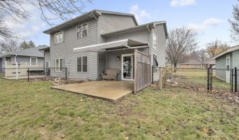 352 Emerald Dr, Arnolds Park, IA 51331