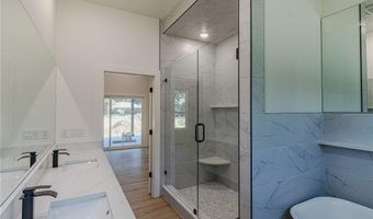 2 Scotch Broom Pl, Bella Vista, AR 72715