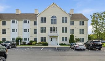 15 Saw Mill Dr 307, North Kingstown, RI 02852