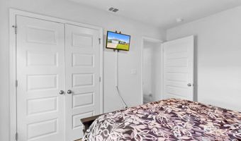 128 Cottage Ln, Atmore, AL 36502