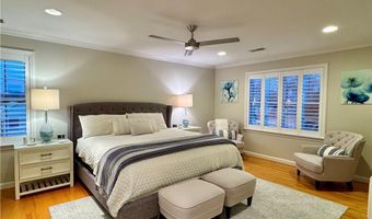 34 Marian Ave, Narragansett, RI 02882