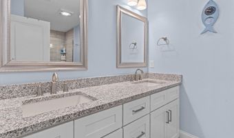 34 Cutter Ln 69, Amesbury, MA 01913