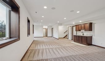 218 34th St SE, Altoona, IA 50009