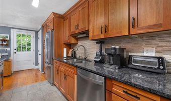 139 Fletcher Rd, North Kingstown, RI 02852