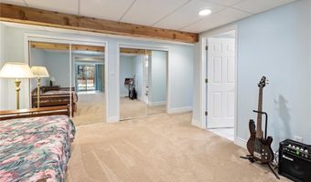 638 Oak Springs Trail Dr, Ballwin, MO 63021