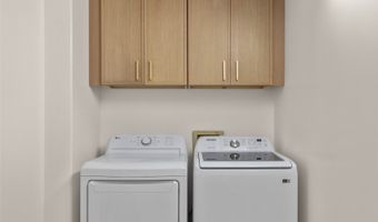 1 Keahole Place 3304, Honolulu, HI 96825