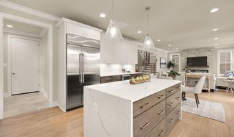 8613 MELWOOD Rd, Bethesda, MD 20817