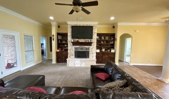 1622 Red Oak Ln, Andrews, TX 79714