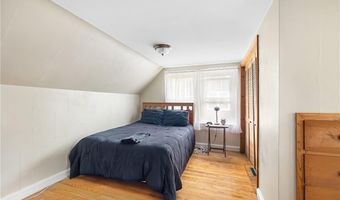 15 Preston Dr, North Kingstown, RI 02852