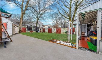 26 Smith St, Amityville, NY 11701